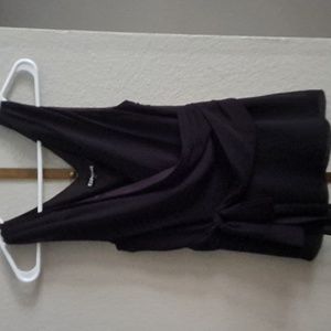 EXPRESS. Dressy sleeveless top tie at waist v-neck